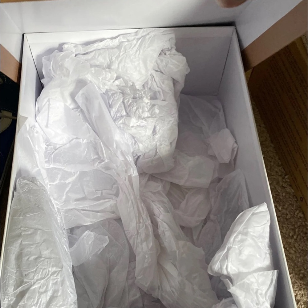 Sandals - Picture 2 of 3